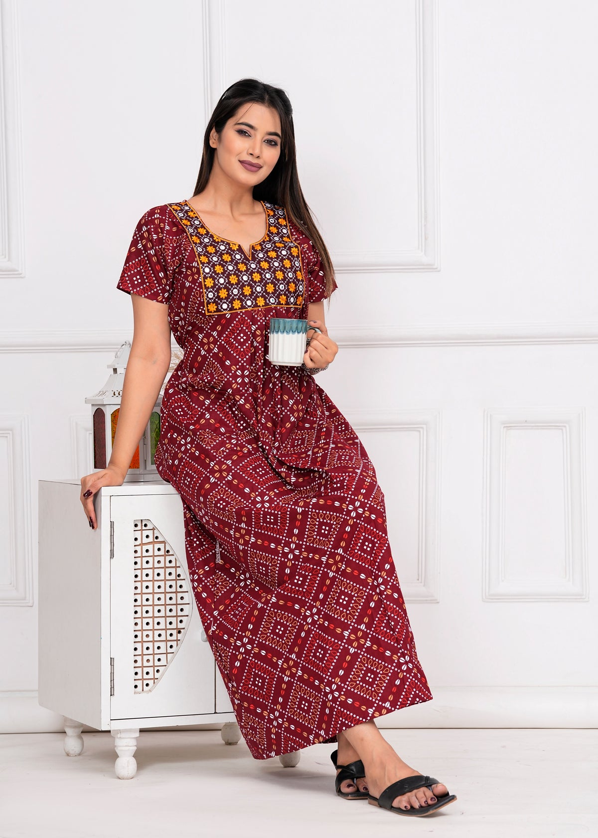 Giada Maroon Embroidered Cotton Printed Nightdress