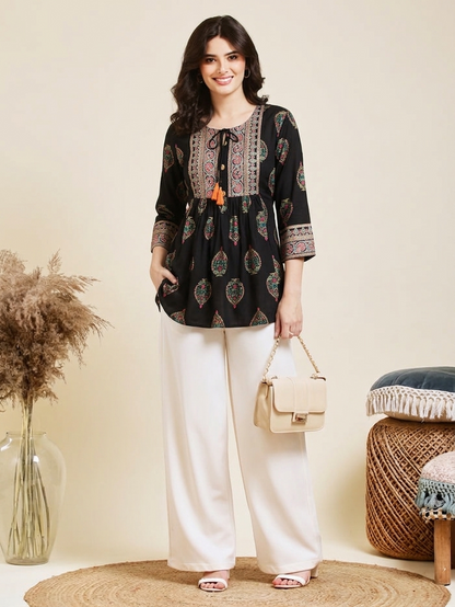 Women's Floral Printed Black Alvira Top